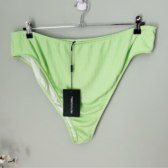 Pretty Little Thing Lime Textured Bikini Bottom NWT Size 22 (US) - Picture 4 of 6